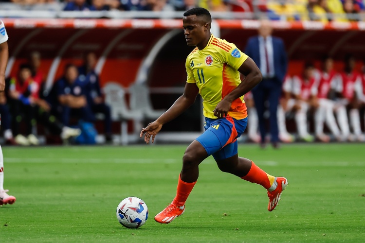 世界杯直播app下载手机版-记者：帕尔梅拉斯与狼队就阿里亚斯转会达成协议，费用2500万欧元