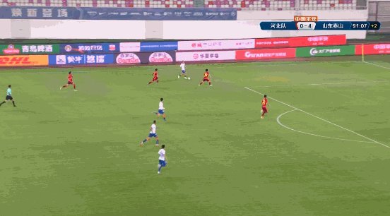 【中超】吴兴涵梅开二度 泰山5比0大胜河北继续领跑