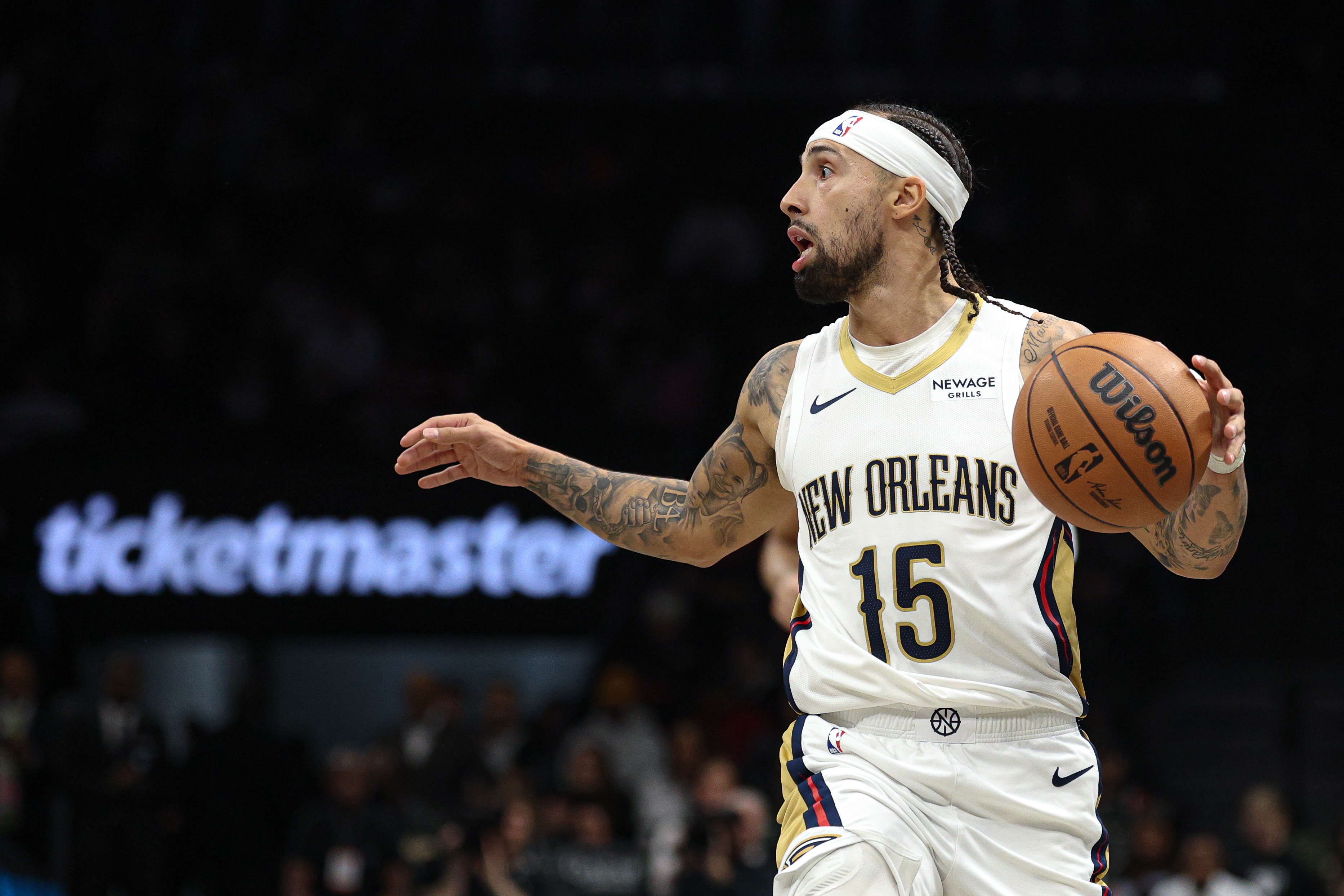 世界杯赛事直播软件下载-香饽饽!名记:尼克斯、火箭和活塞均有意鹈鹕后卫阿尔瓦拉多