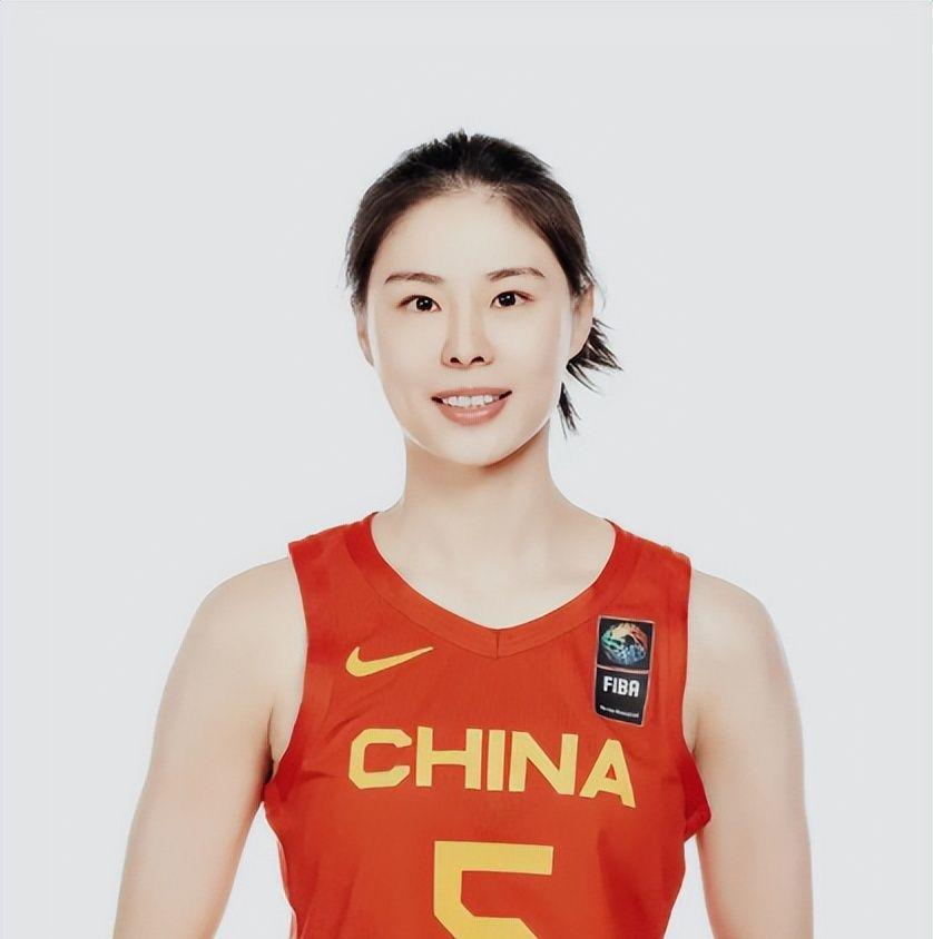 世界杯赛事直播软件下载-中国女篮新动态！14人名单出炉，30岁老将惊喜回归，比赛时间如下