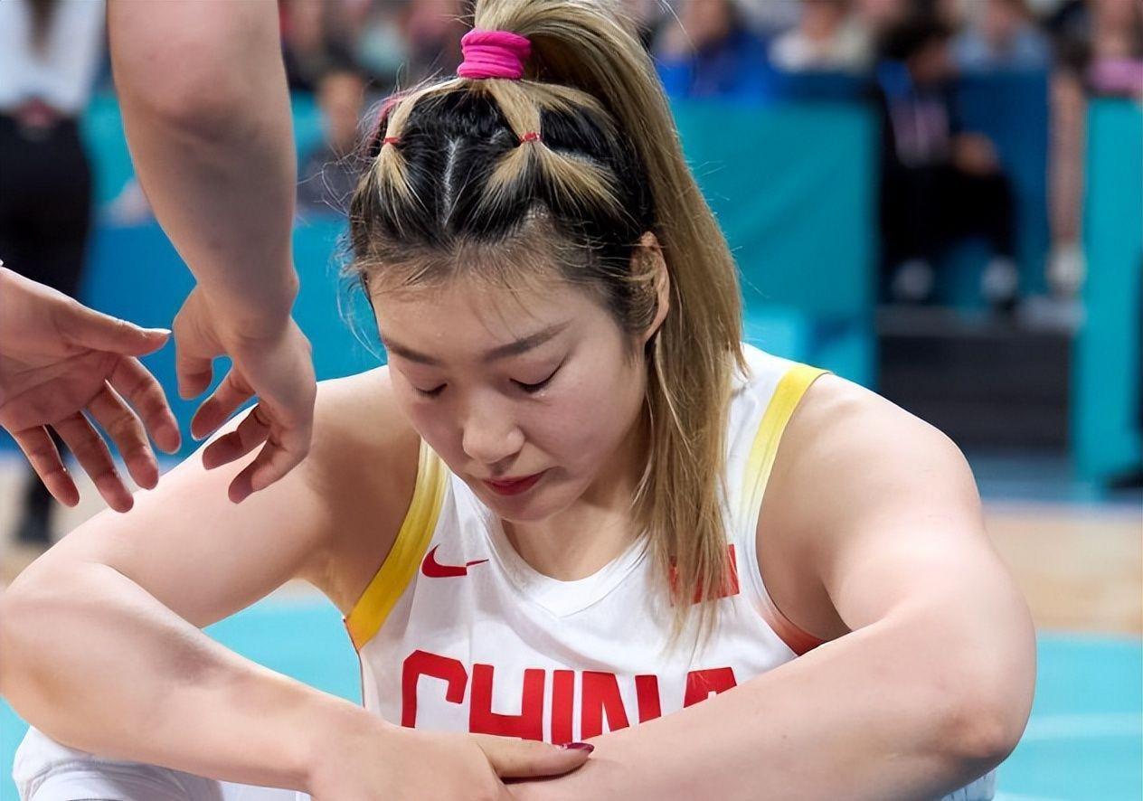 世界杯赛事直播软件下载-中国女篮新动态！14人名单出炉，30岁老将惊喜回归，比赛时间如下