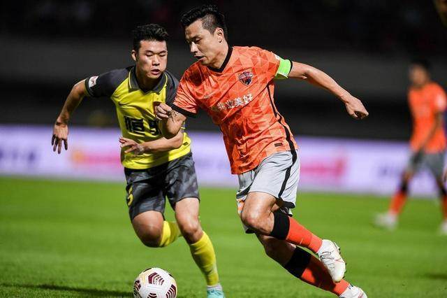 世界杯直播app下载手机版-【中超】郜林传射灭旧主 深圳2比1队史首胜广州队