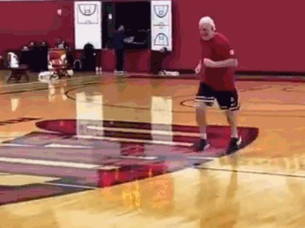 1625910510144004269.gif 世界杯高清比赛观看入口-72岁波波惨遭折返跑 美国男篮轻松备战尼日利亚