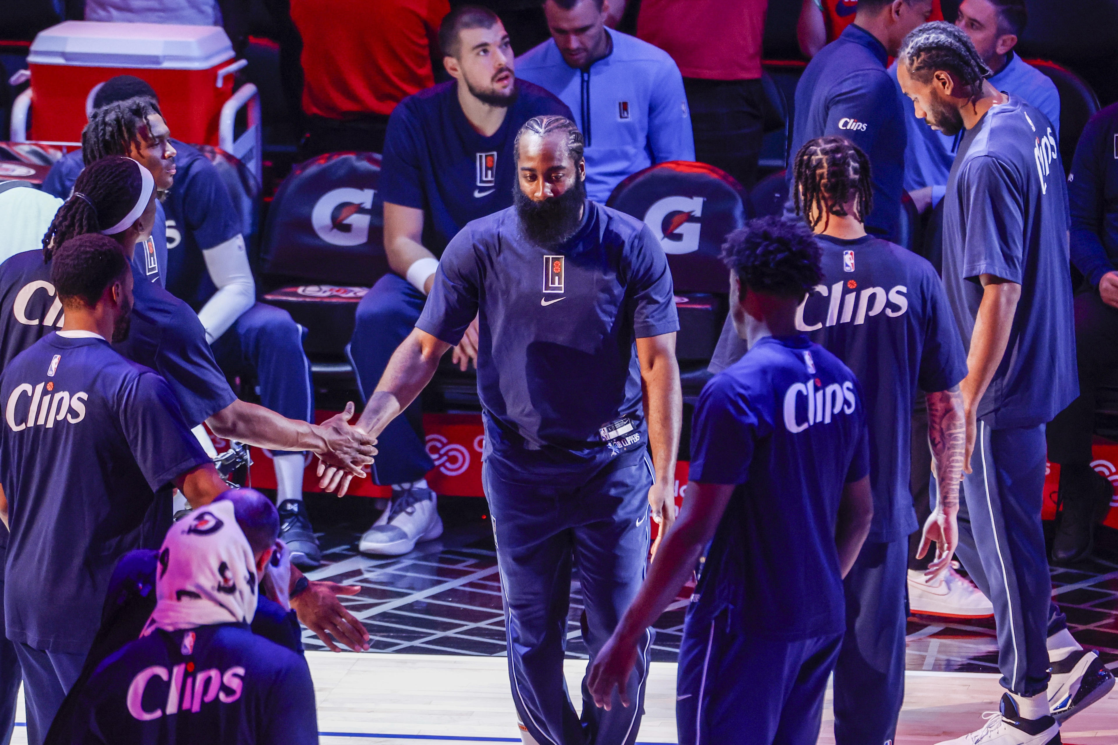 世界杯官方手机客户端安装-登哥辗转多队初印象：雷霆登无奇 篮网登数据炸裂 骑士登战绩最牛